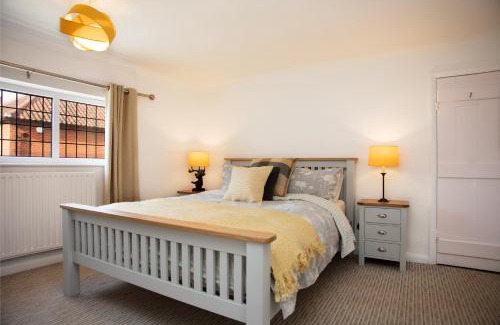Neatishead Bed & Breakfast | Ye Olde Saddlery B&B