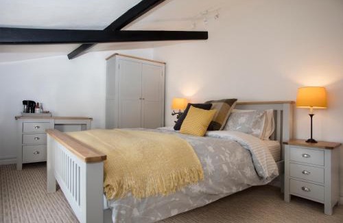 Neatishead Bed & Breakfast | Ye Olde Saddlery B&B