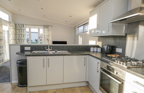 South Lakeland Leisure Village Cottage | Yealand 36