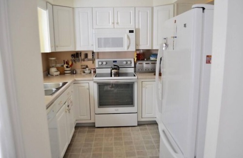 Kennebunk Condo | Year-Round Rental - UNFURNISHED