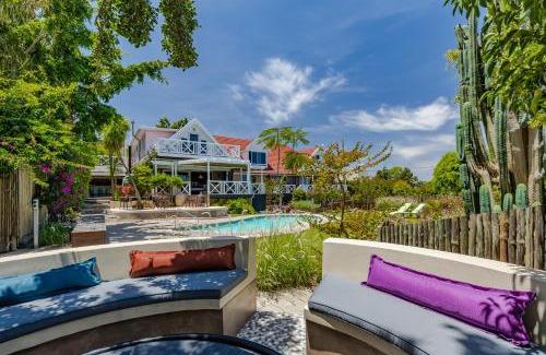 Somerset West House | YEBO Boutique Guesthouse