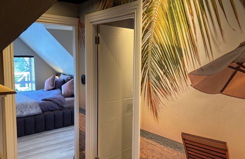 Somerset West House | YEBO Boutique Guesthouse