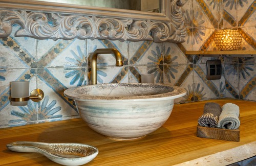 Somerset West House | YEBO Boutique Guesthouse