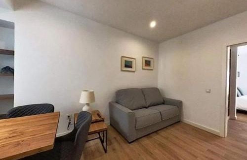 Puerto del Rosario Apartment | Yellow Apartment in Puerto del Rosario