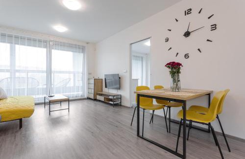 Prague 9 Apartment | Yellow apartment with PARKING