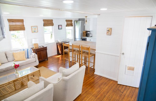 Hope Town Cottage | Yellow Bird Cottage in Hopetown Settlement