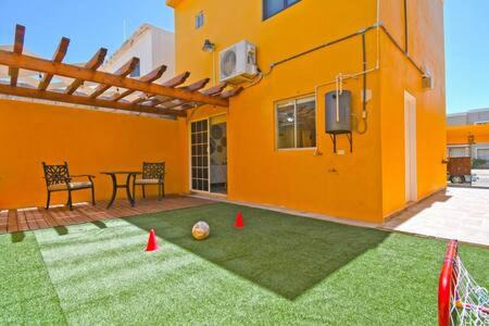 La Paz Apartment | Yellow Home Quiet Area Coromuel Beach 16km 9 3mi