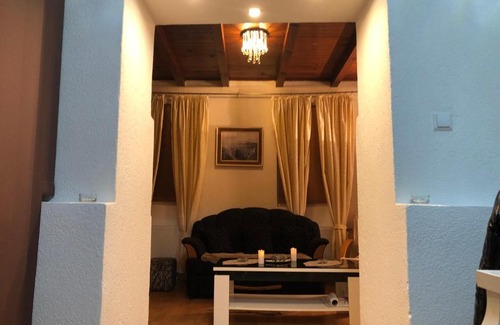 Visoko Apartment | Yellow house