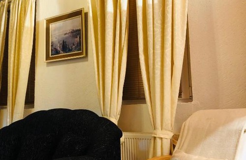 Visoko Apartment | Yellow house