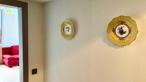 Krefeld Apartment | Yellow House