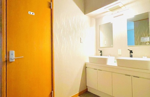 Kutchan Bed & Breakfast | Yellow House Niseko