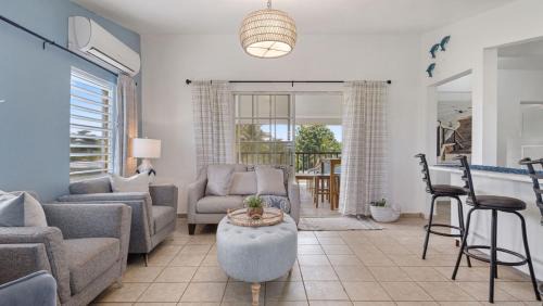 Rio Grande Apartment | Yellow House Unit A - 2 min walk to the Beach