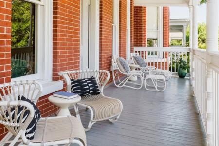 Historic Seaport Hotel | Yellow Room at Grand Maloney