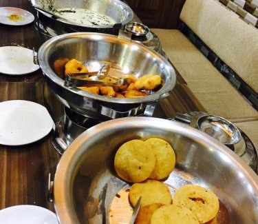 Hyderabad Hotel | Yellow Sapphire Hotel Hi-Tech City