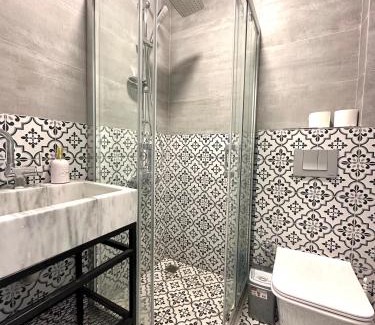 Taksim Apartment | Yellowhouse Room 6