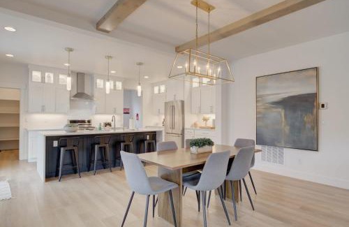 Bozeman House | Yellowstone Country Outdoor Adventures Sleeps 6