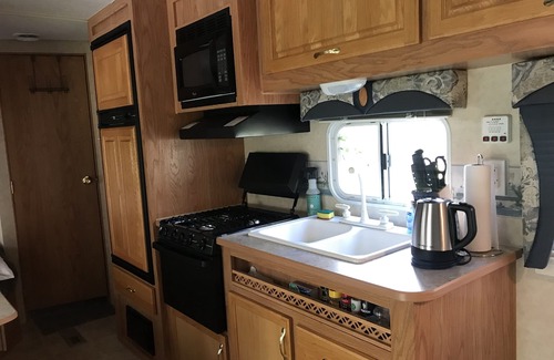 Livingston House | Yellowstone river, mountain streams. Yellowstone Park a 40 minute drive away
