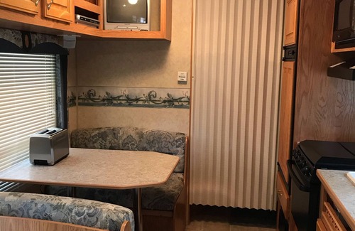 Livingston House | Yellowstone river, mountain streams. Yellowstone Park a 40 minute drive away