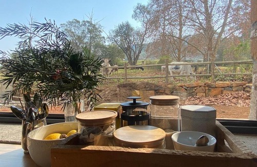 Curry's Post House | Yellowwoods Farm - WILLOUGHBYS COTTAGE and OLD STABLES COTTAGE