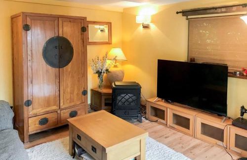 Ellastone House | Yelt Cottage