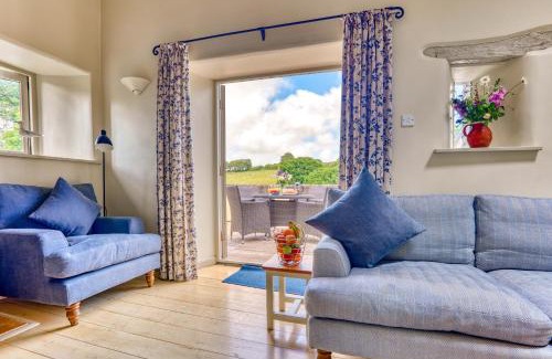 Totnes House | Yennadon Cottage