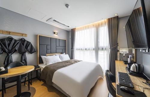 Yeongdeungpo-gu Hotel | Yeongdeungpo Bamos Hotel