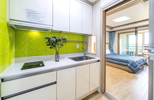Suwon House | Yeongheungdo J Pension