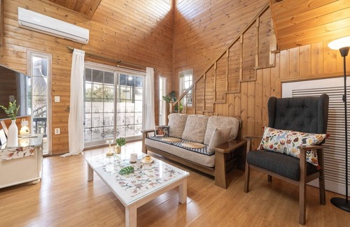 Suwon House | Yeongheungdo Porto Pension