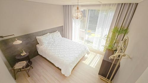 Yeonhui-dong Apartment | Yeonnam Scenery