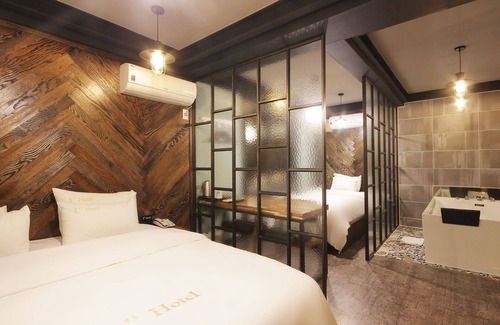 Yeosu Hotel | Yeosu 1st Avenue Hotel