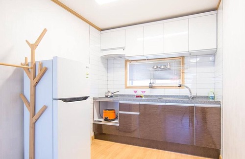Dolsan-eup House | Yeosu Casagoni Pension