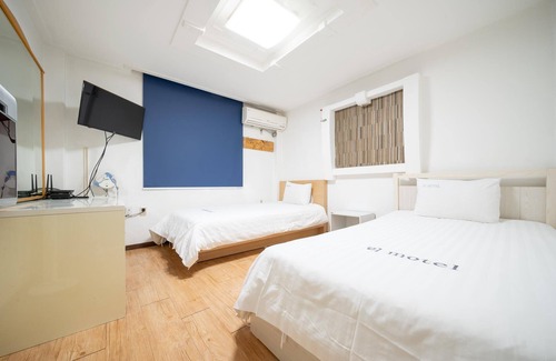 Yeosu Hotel | Yeosu Lee