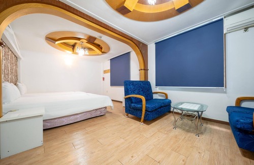 Yeosu Hotel | Yeosu Lee