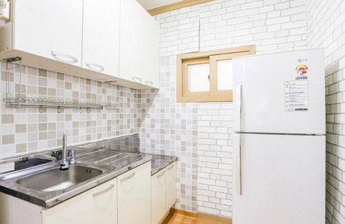Hwajeong House | Yeosu Namdo Pension