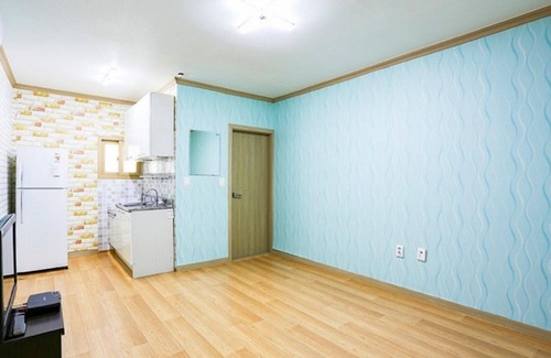 Hwajeong House | Yeosu Namdo Pension
