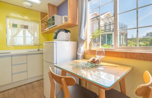 Pokchon House | Yeosu Noeul Walk Pet Pension