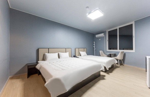 Hak-dong Hotel | Yeosu Rivera Hotel
