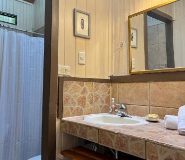 Monteverde Cabin | YerbaBuena Lodge
