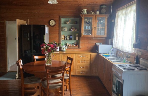 Inverloch Cottage | Yesteryear Cottage Inverloch