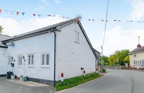 Welshpool House | Yew Tree Cottage