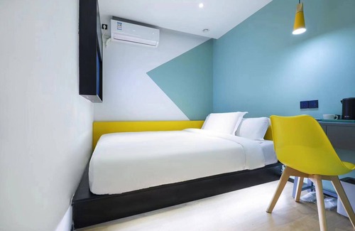 Huangpu Hotel | YIBAIJIUDIANNANWAITANDIAN