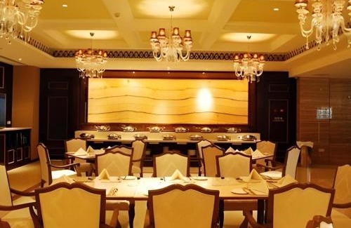 Shiqi District Hotel | Yihe Grand Hotel
