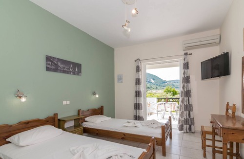 Katastari Hotel | Yiota Studios