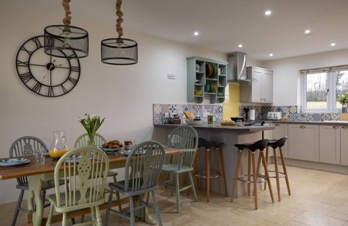 Llandovery Cottage | Ynyswen Cottages · Brecon Beacons cottages sleeps 12 people