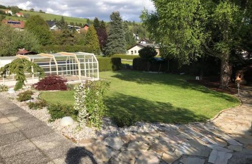 Neumarkt in Steiermark Apartment | YOGA WOHLFÜHLOASE im Grünen