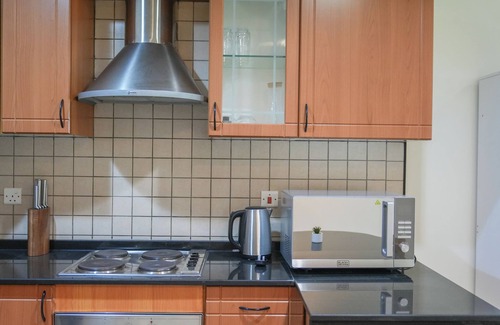 Dubai Apartment | Yogi - Cozy Retreat In This Stylish Studio With Balcony