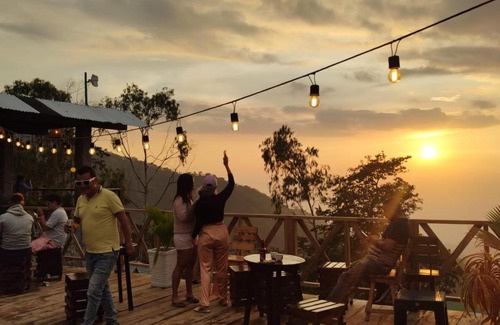Mamatoco Hotel | Yolo hostal-restobar