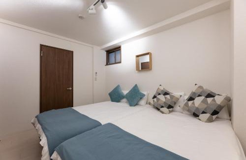 Higashishinsaibashi Apartment | Yoneyama 3F