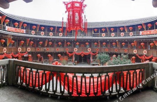 Longyan Hotel | Yongding Qiaofu Building Doctor Home Inn