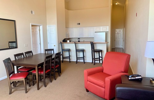 Branson Resort | Yoo Hoo! Great Branson resort family value package. 3BD/3BA sleeps 12.